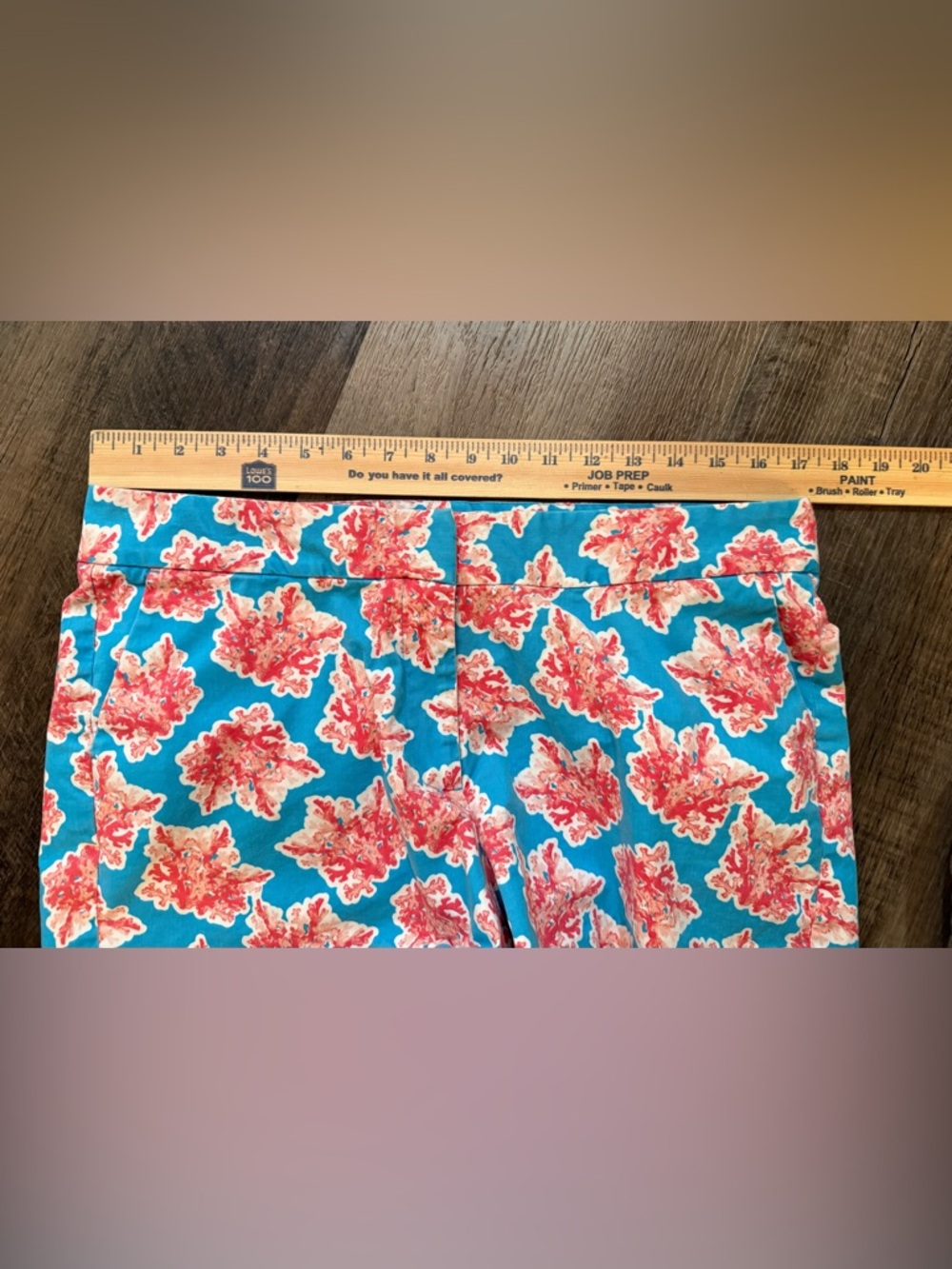crown & ivy Turquoise Coral-Print Scalloped Hem Shorts Size 12 - Picture 7 of 10